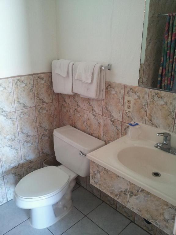 Travel Eagle Inn Motel Long Beach Ruang foto