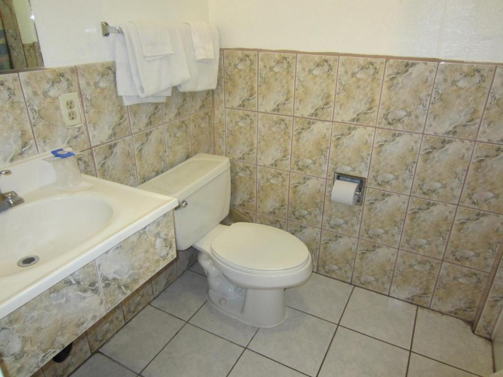 Travel Eagle Inn Motel Long Beach Bagian luar foto