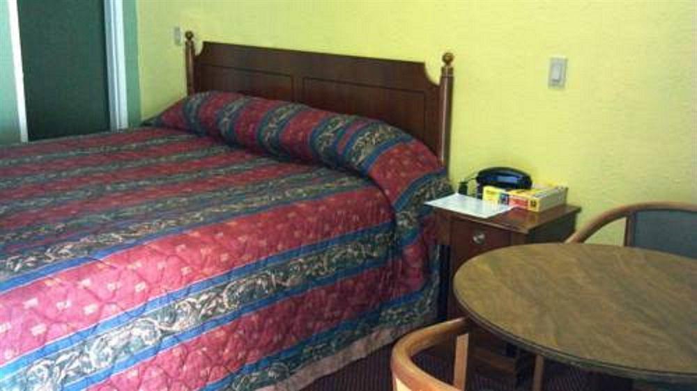 Travel Eagle Inn Motel Long Beach Bagian luar foto